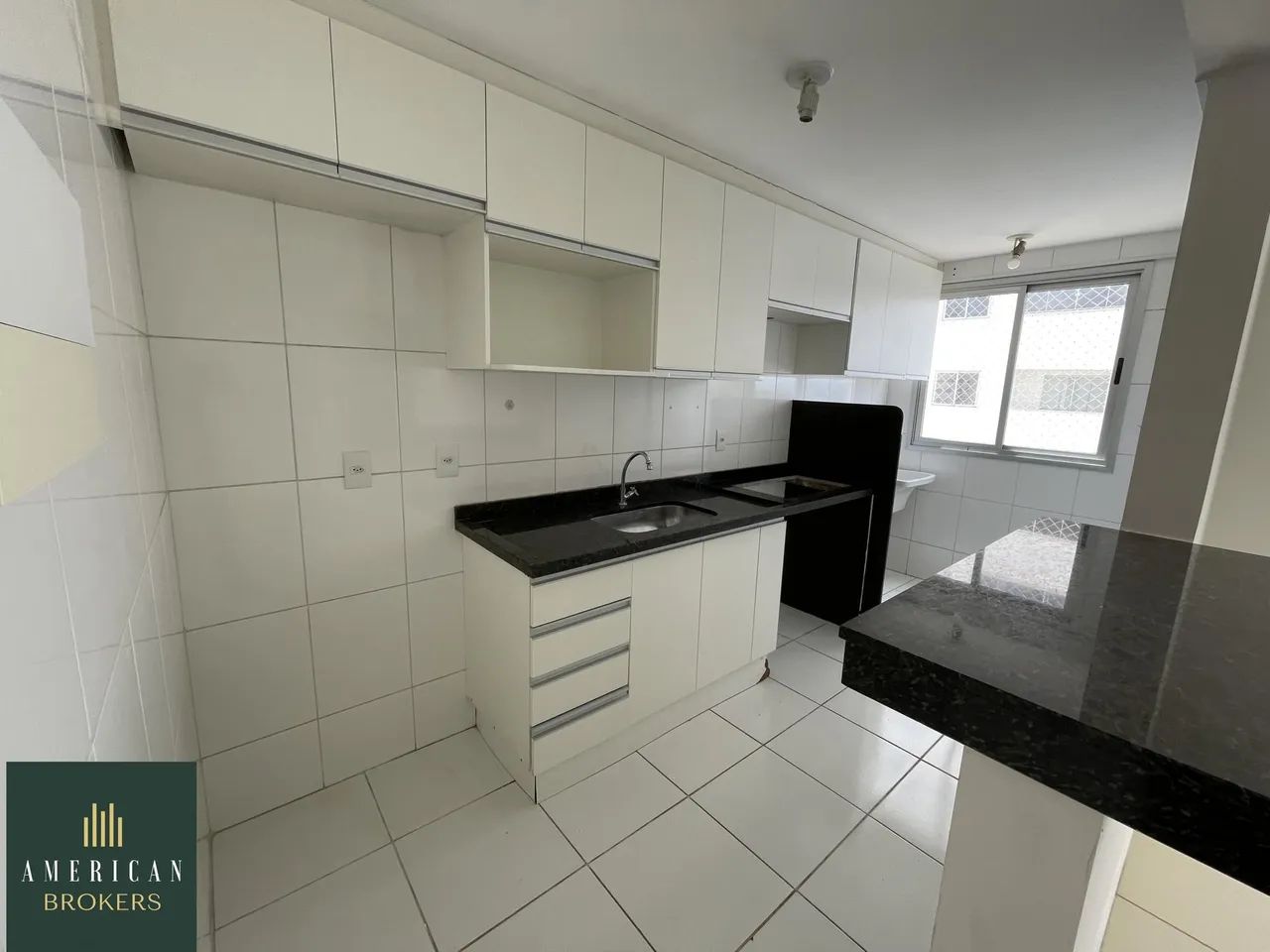 Aluguel Apartamento 2 Qt, Armarios na Cozinha e Banheiro Garagem, Lazer Completo