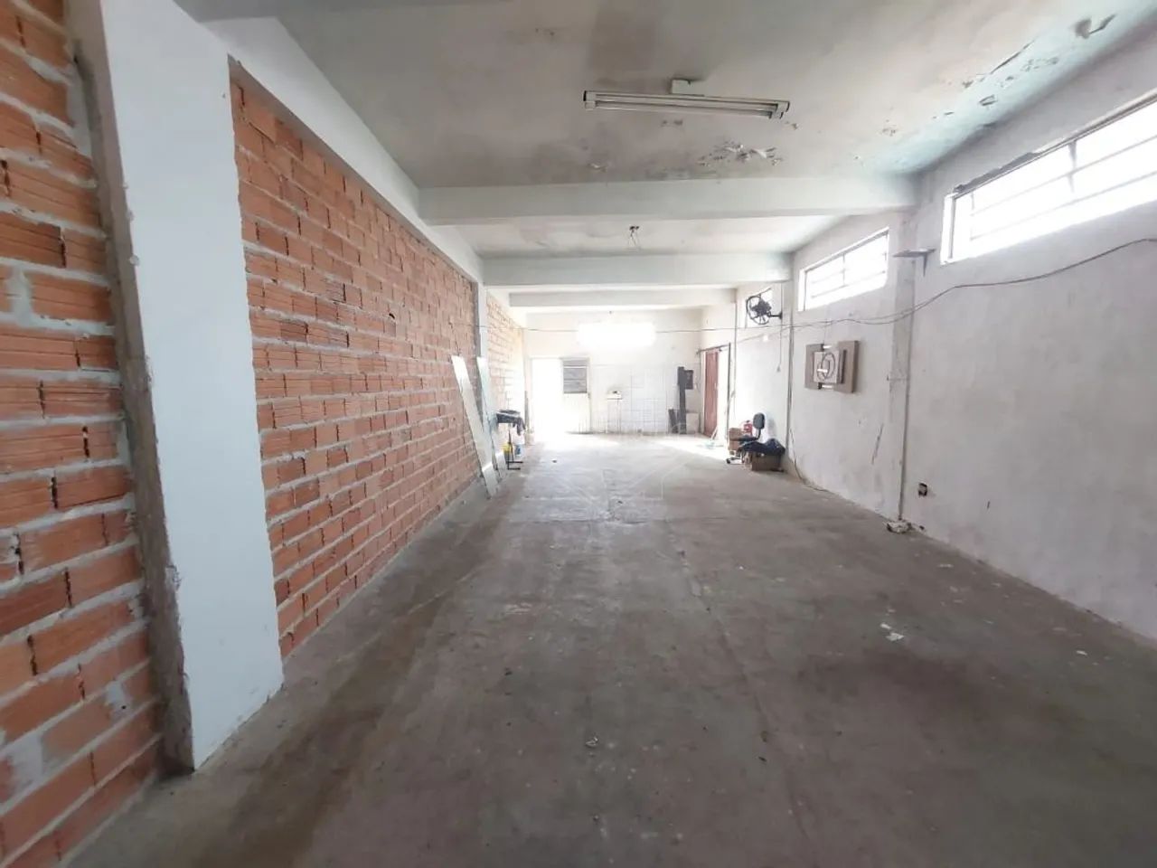 Venda de Comercial / Sala na cidade de Américo Brasiliense - Foto 2