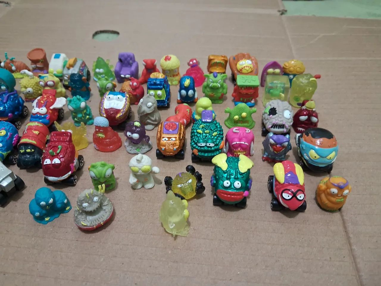 Pote de Brinquedos Raro p/ Colecionador Trash Pack 75 miniaturas bem conservado.  - Foto 3
