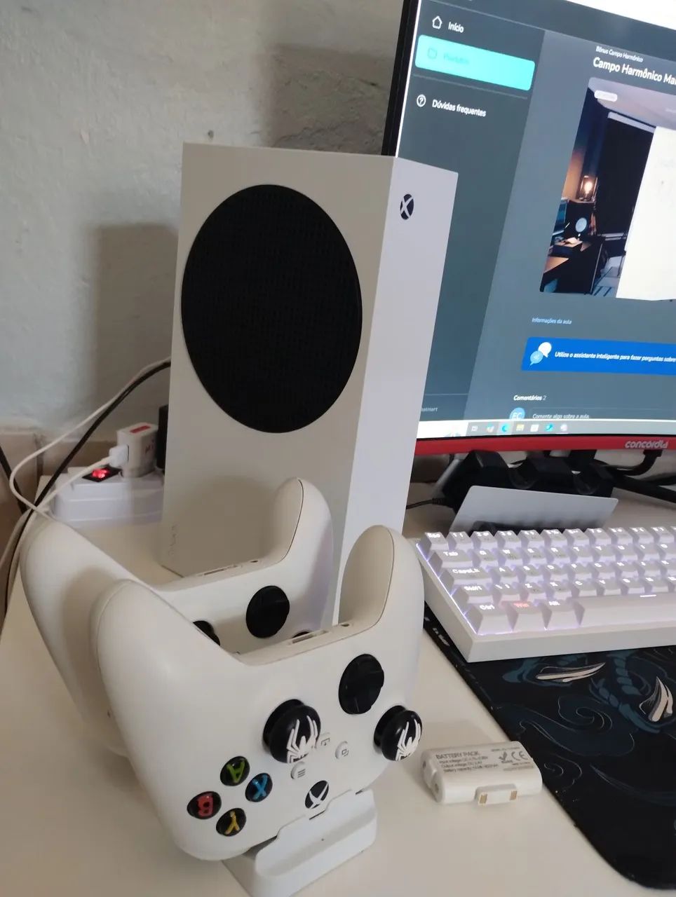 Xbox Series S impecável vendo ou troco 