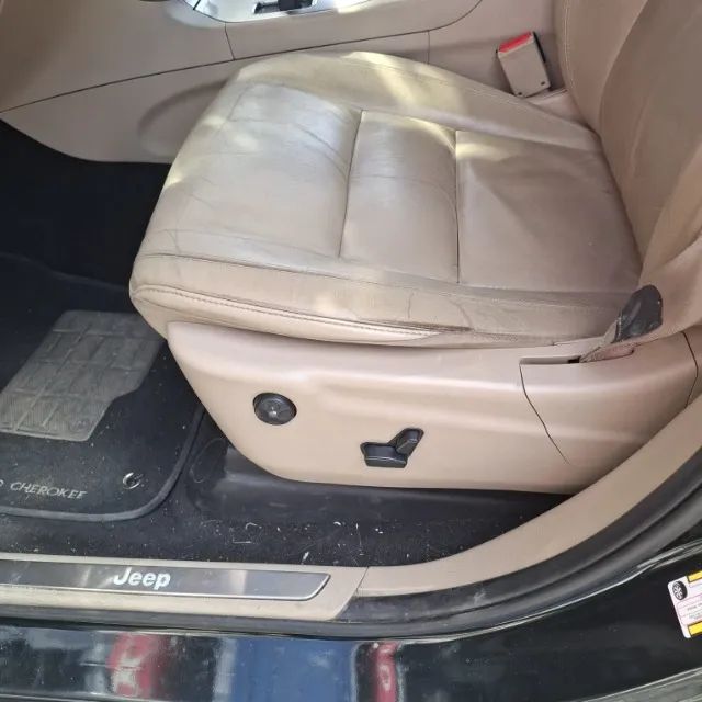 VENDE-SE LINDO JEEP  - Foto 2