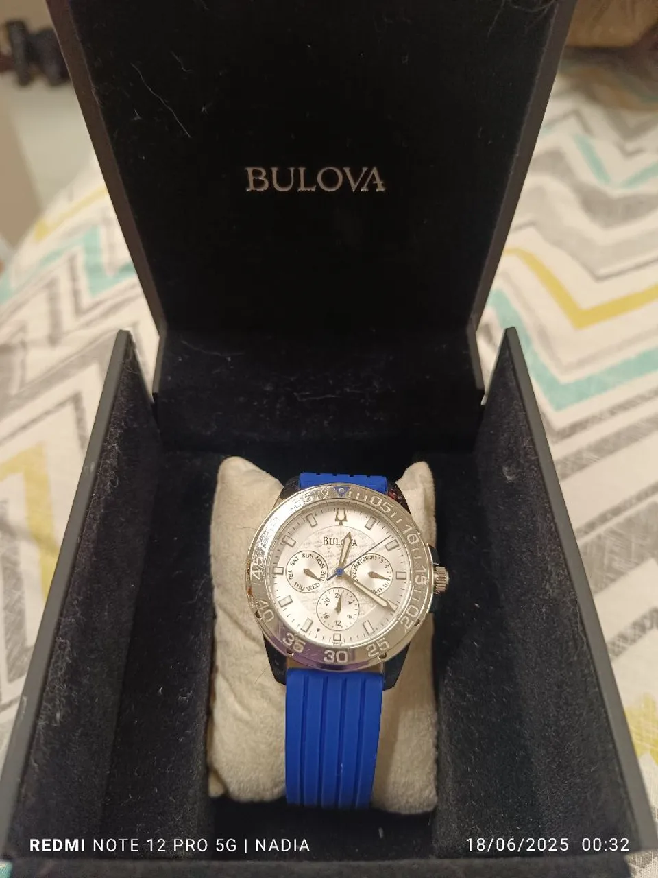 Relógio Bulova pulseira azul