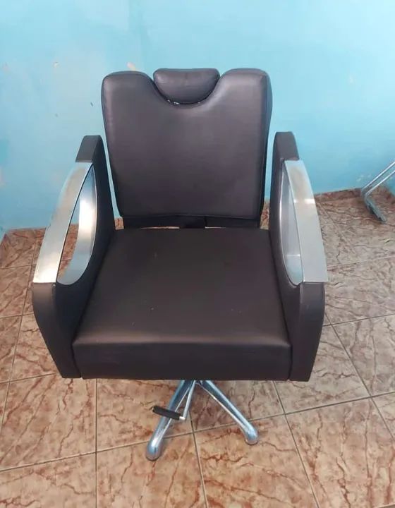 Cadeira de Barbeiro - Alta qualidade - Foto 2