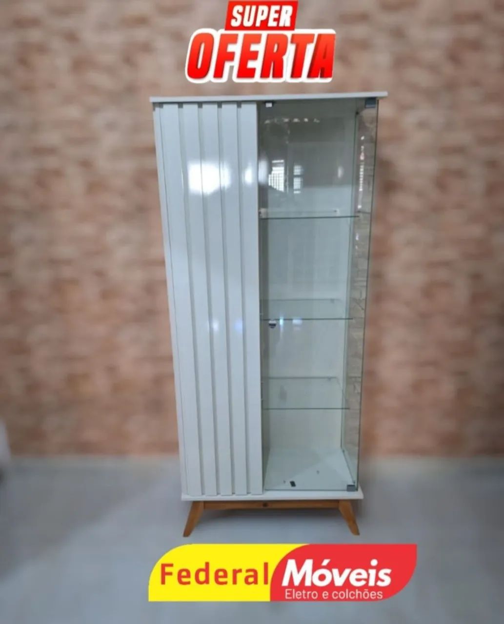 Cristaleira Nova - Moderna, Funcional e Cheia de Estilo!