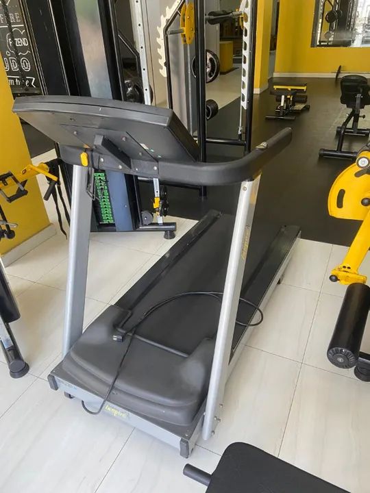 Esteira Ergométrica Profissional Embreex 566 - Inversor WEG 110V