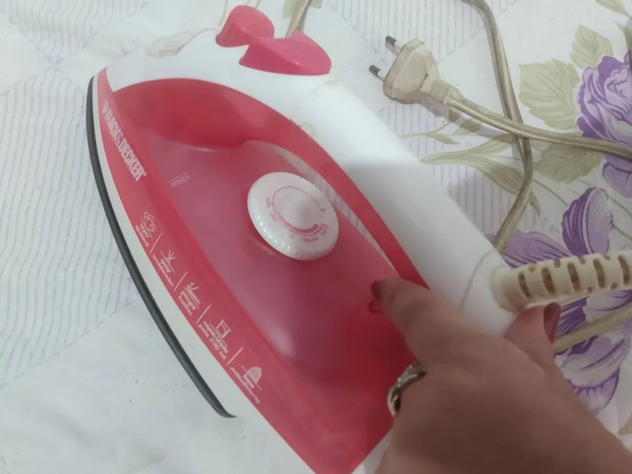 Ferro de Passar Black + Decker