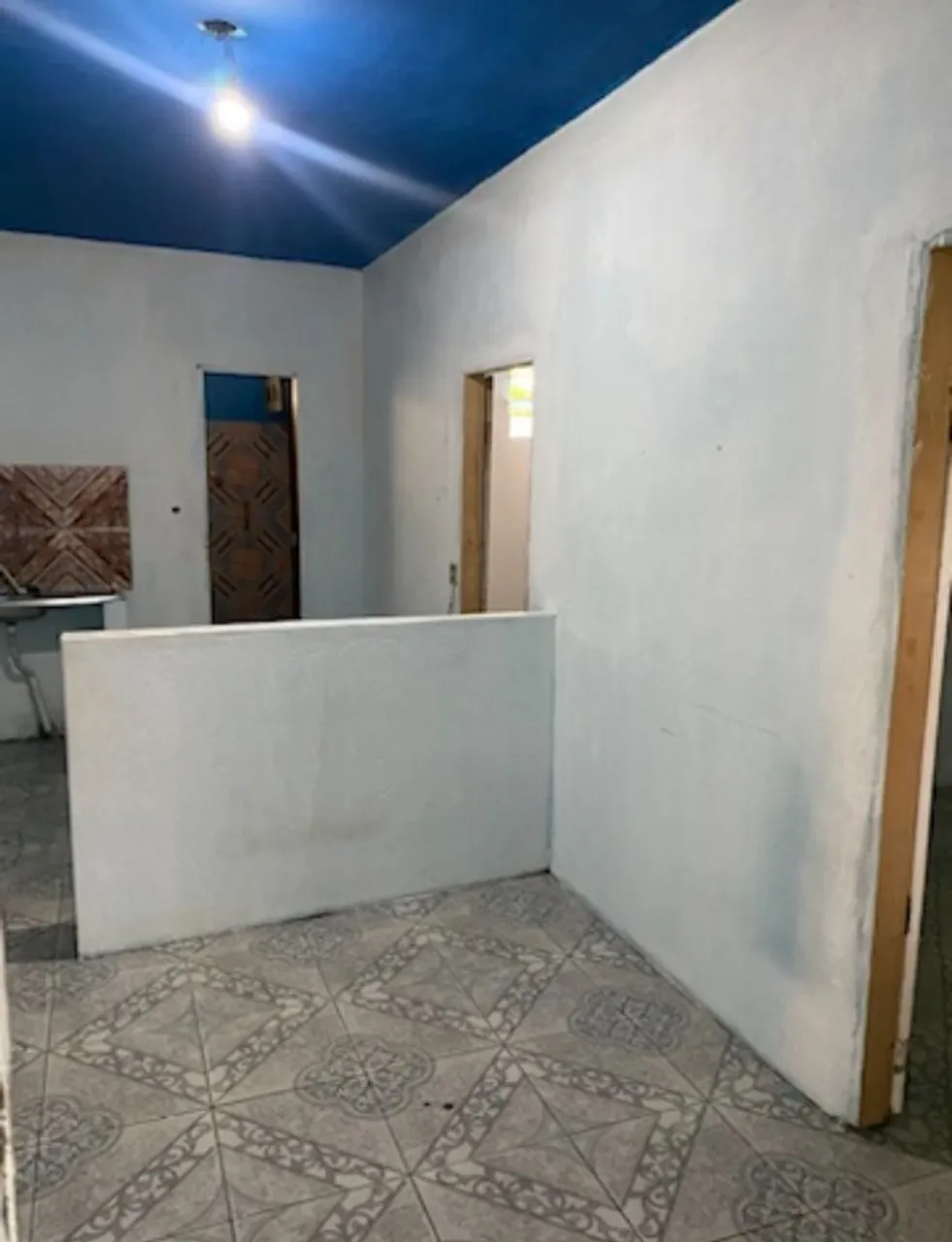 Aluga-se um apartamento