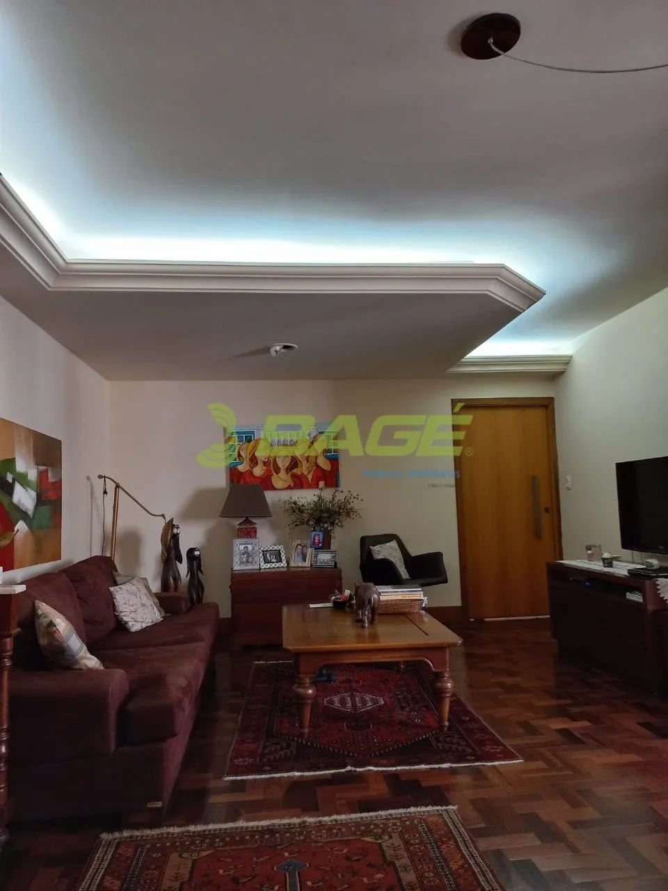 Apartamento central próximo ao McDonald´s com excelente posição solar. - Foto 3