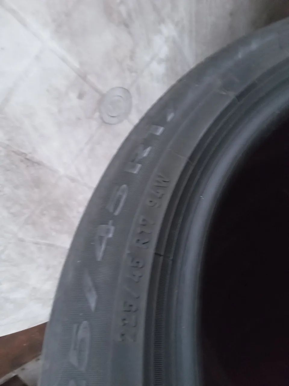 Pneu 225x55x18  meia vida  - Foto 4