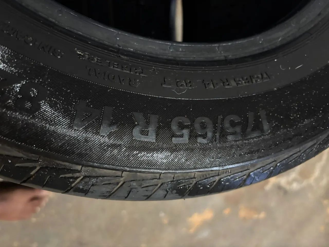 Pneu 175/65 R 14 - Foto 6