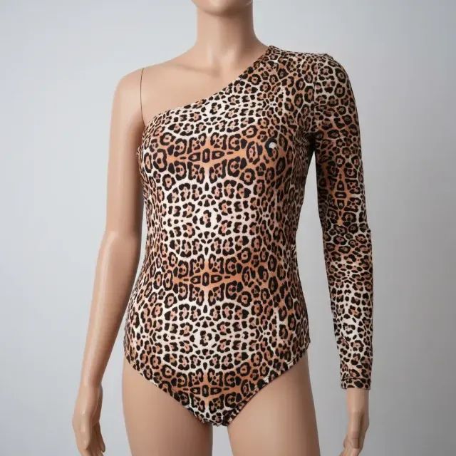 Body animal print de um ombro só