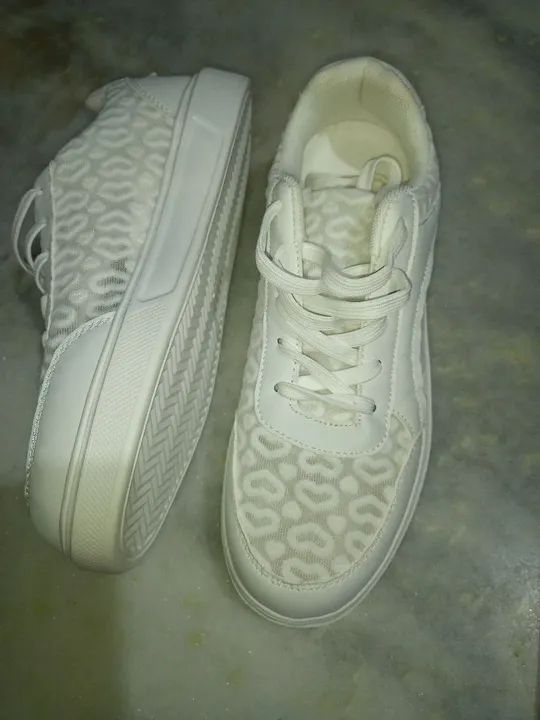 Lindos tênis bordados, lindo estilo. - Foto 6