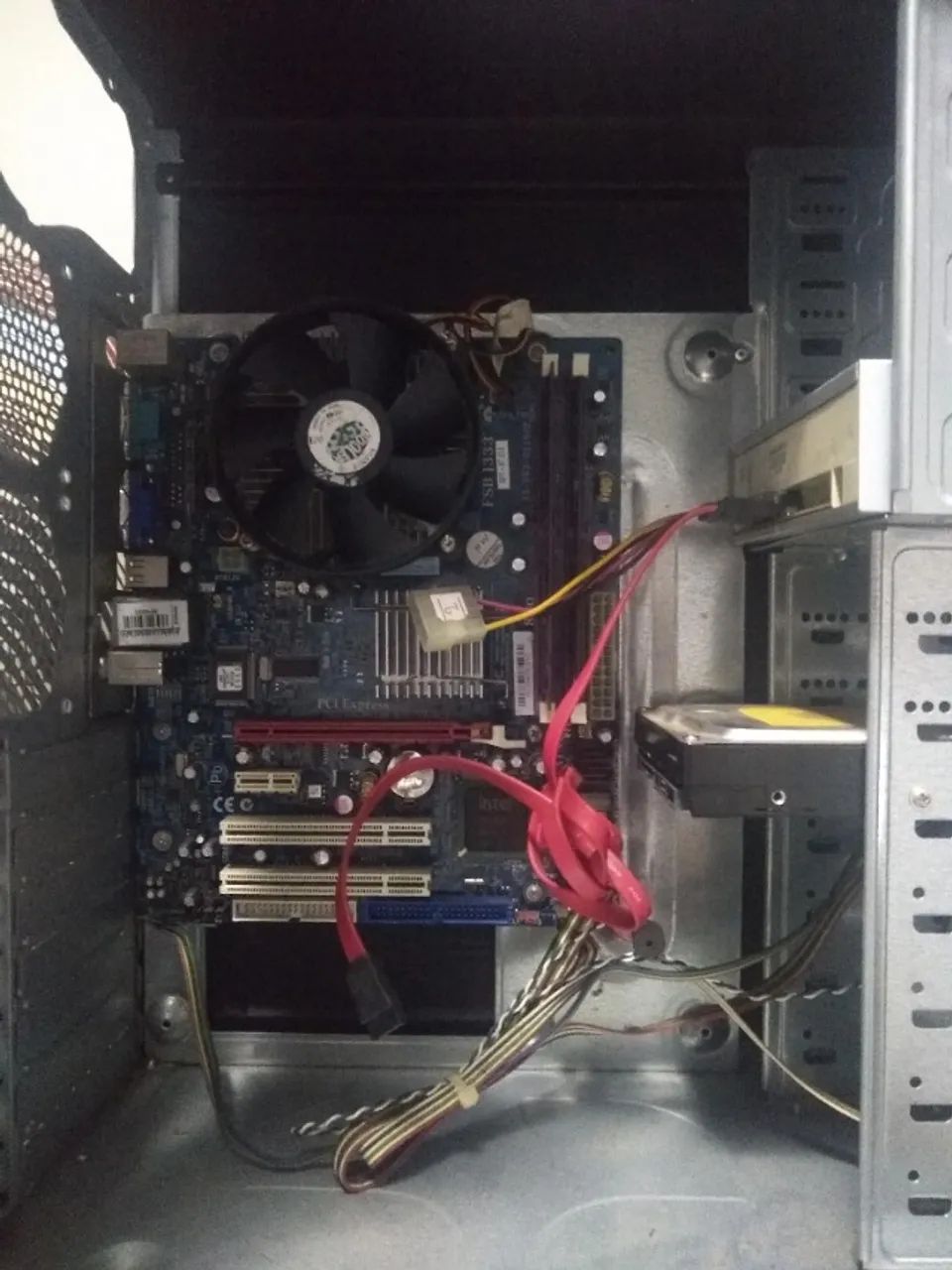 CPU intel core 2 Duo 2.63Ghz 4GB RAM DDR264842043905922121