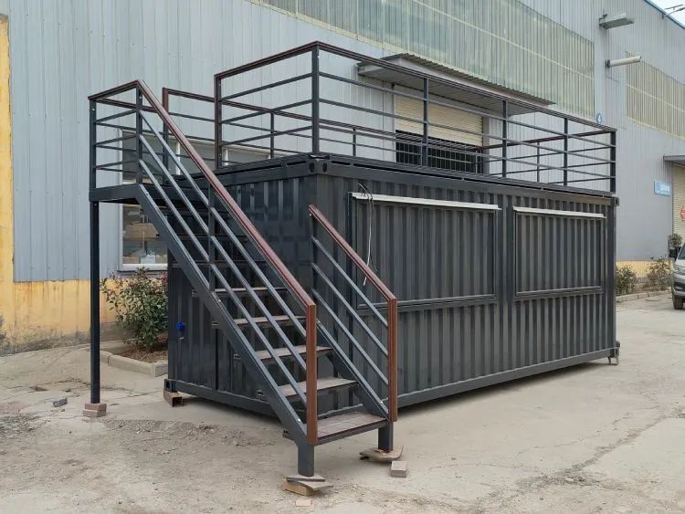 CONTAINER MODIFICADO PARA LANCHONETE COM ESCADA E SEGUNDO ANDAR