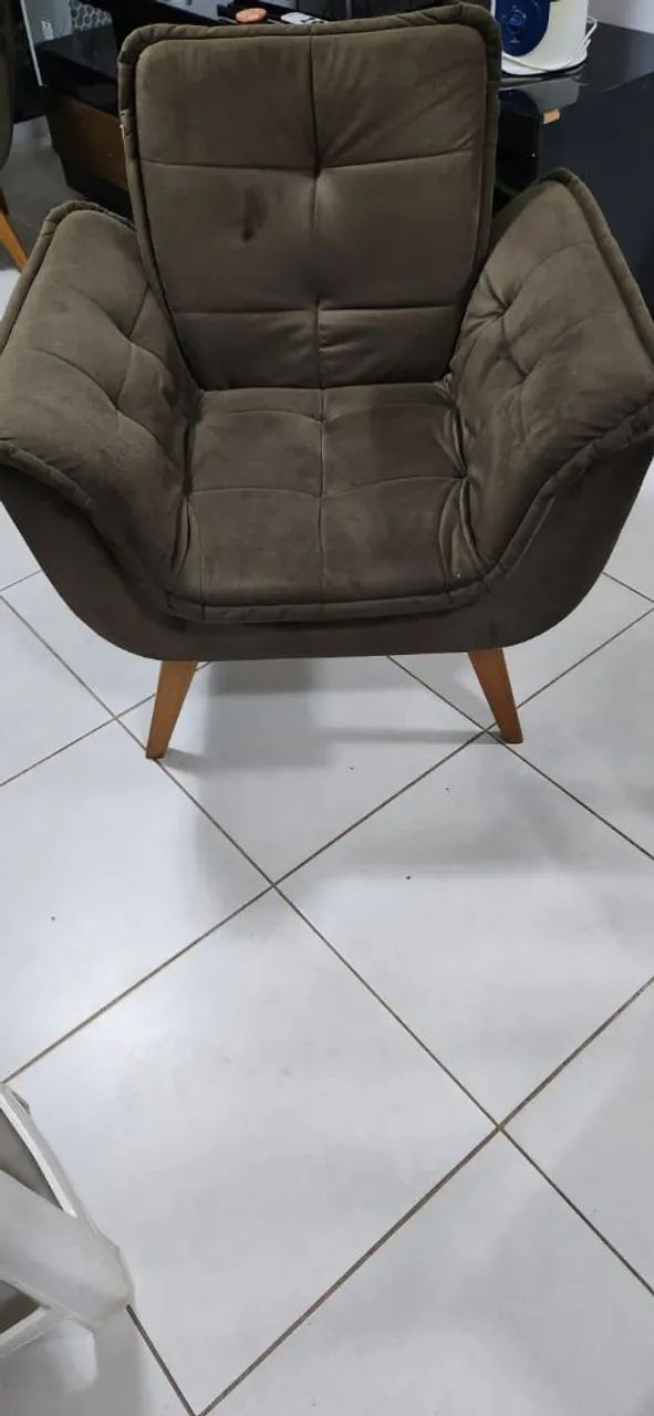 Poltrona confortável e moderna