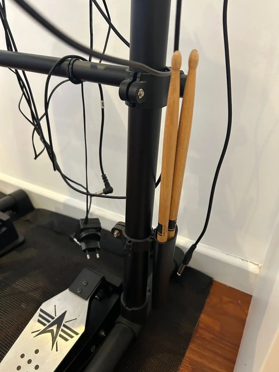 Bateria Eletrônica com Pedal e banquinho - Foto 5
