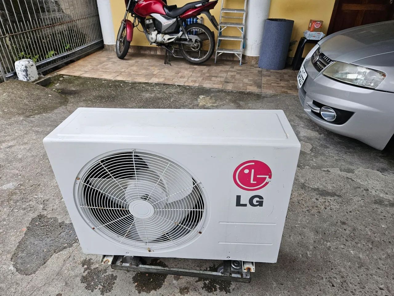 Split LG artcool espelhado 24000btus quente e frio  - Foto 5
