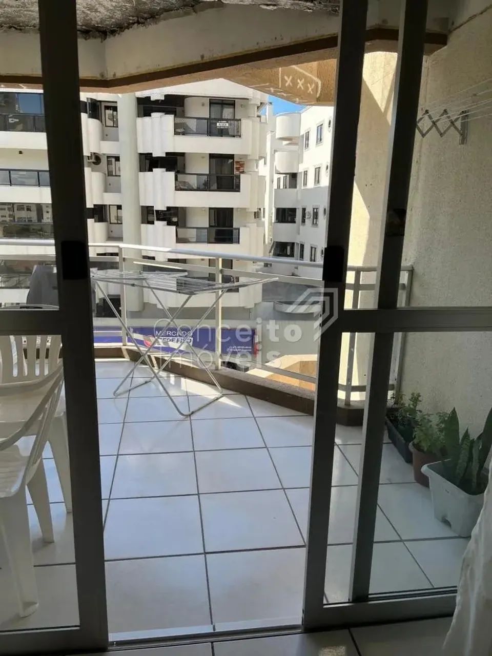 Aluguel por diária AP 3Quartos -1 Vaga -10p- Meia Praia -SC - Foto 4