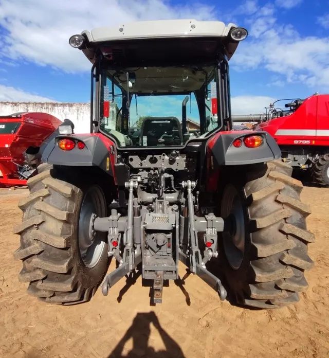 Trator Massey Ferguson - MF 5710. 199 Horas. Fabricação 2024 - Foto 6