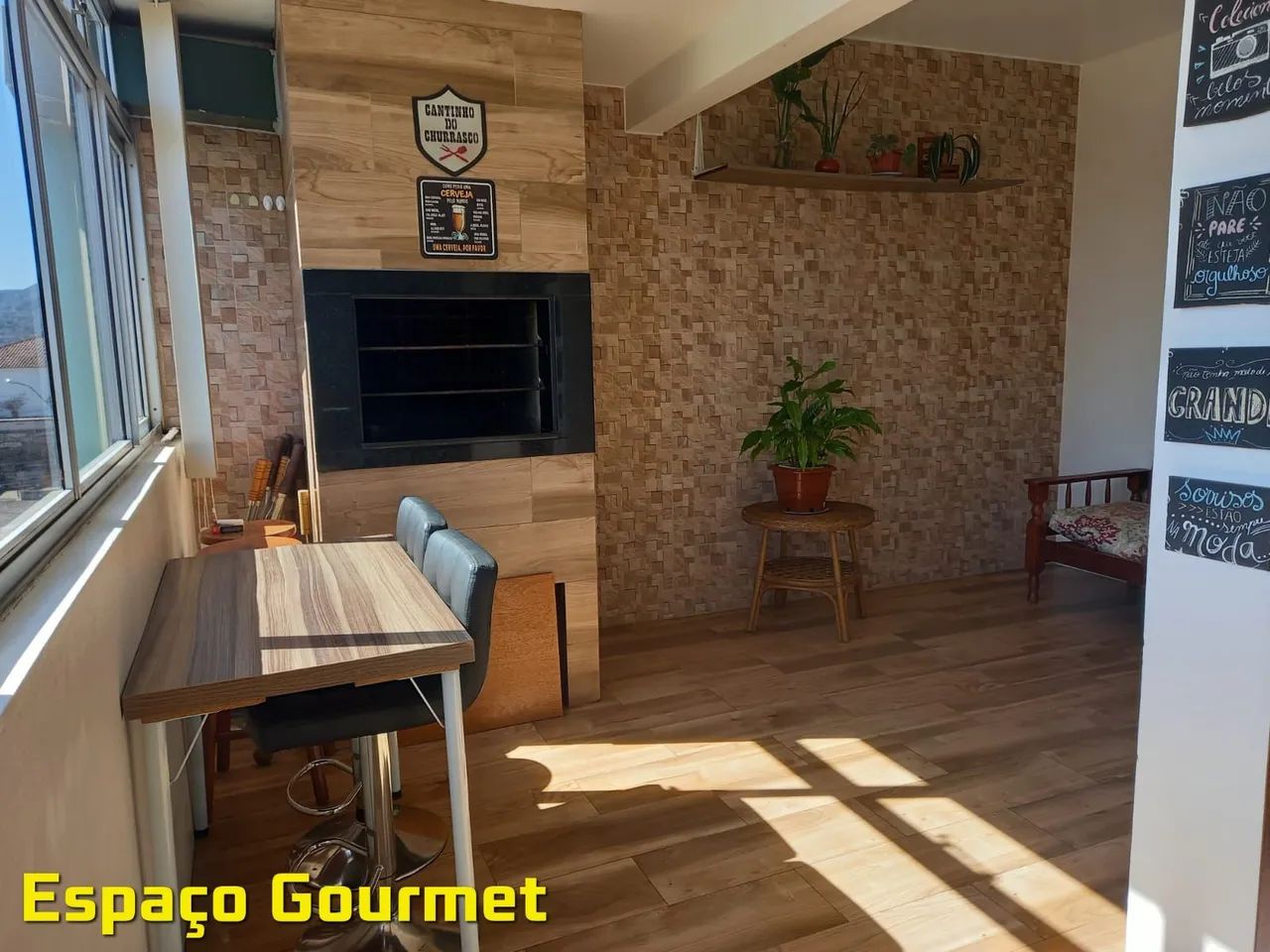 Apartamento na Avenida Dores 