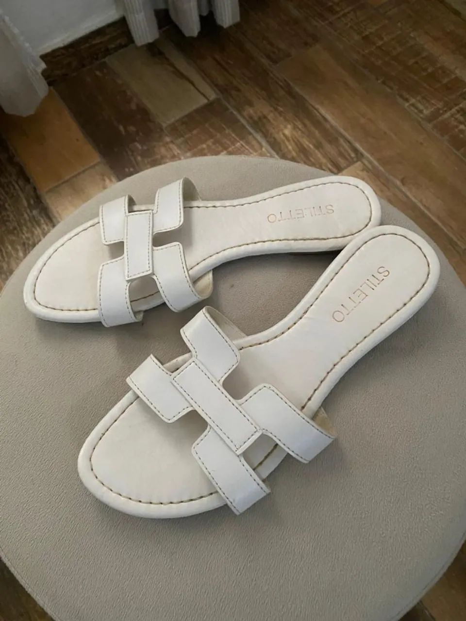 Sandália Rasteira STILETTO  - Foto 4