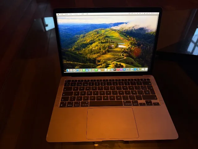 MacBook Air 2020 M1 256gb 8gb ram