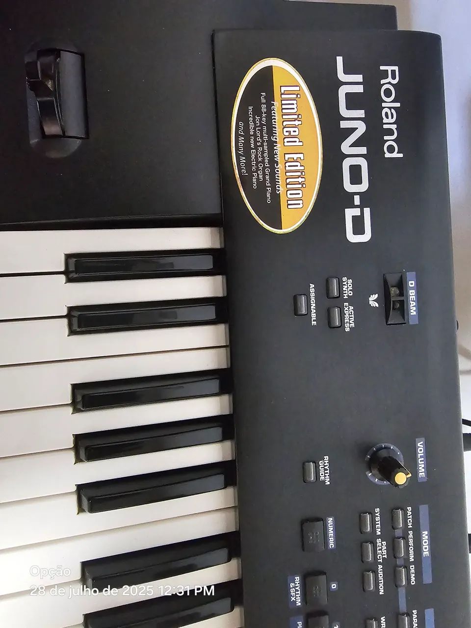 Teclado Roland Juno-D Edição Limitada