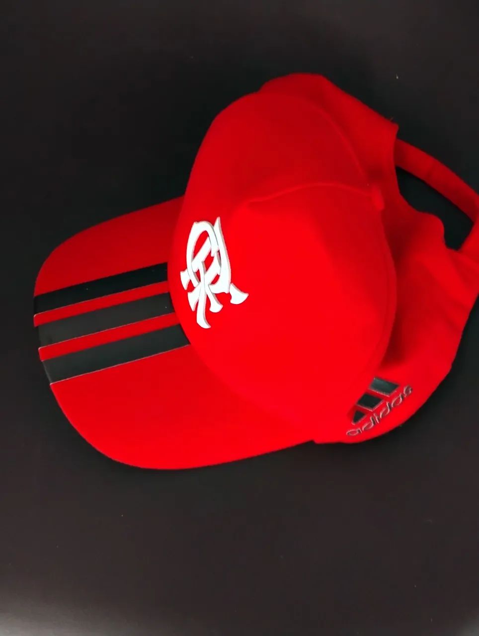 Boné Adidas Vermelho