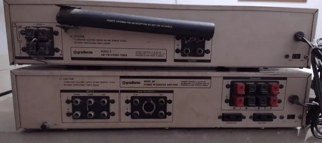 Stereo Integrated Amplifier  Model 86 e Tuner Am/Fm Stereo Model 9 - Gradiente  - Anos 90 - Foto 2