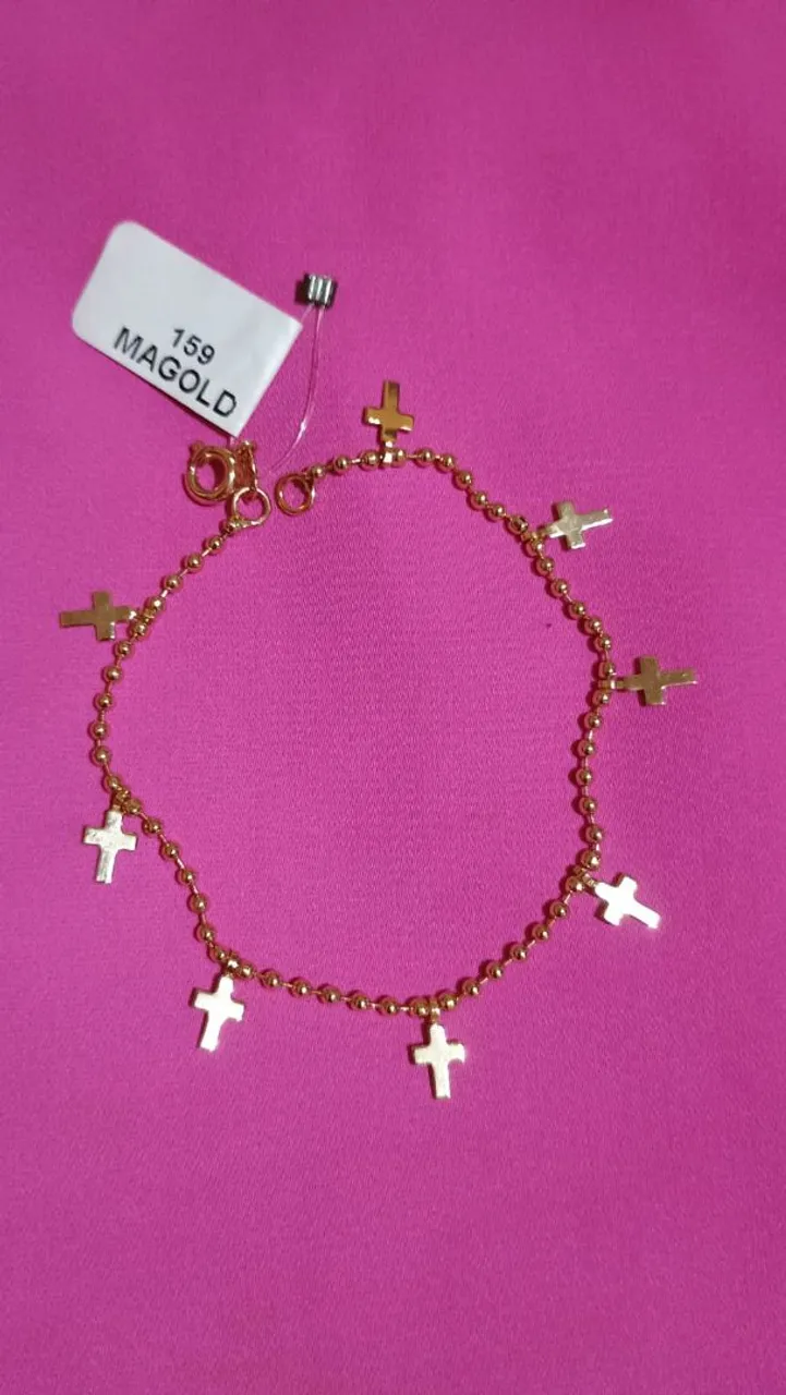 Pulseira Dourada com Pingentes de Cruz - Magold