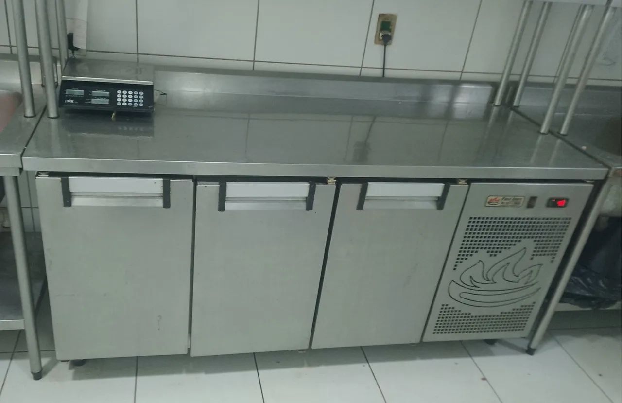 BALCÃO REFRIGERADO FASTINOX