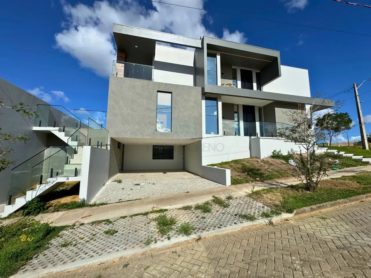 CASA A VENDA NO JARDINS PERUCABA 1