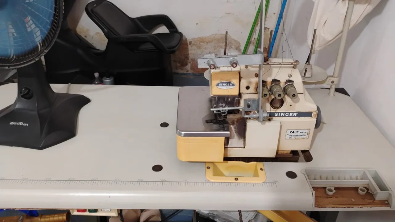 Overloque Singer 2431 A001-4