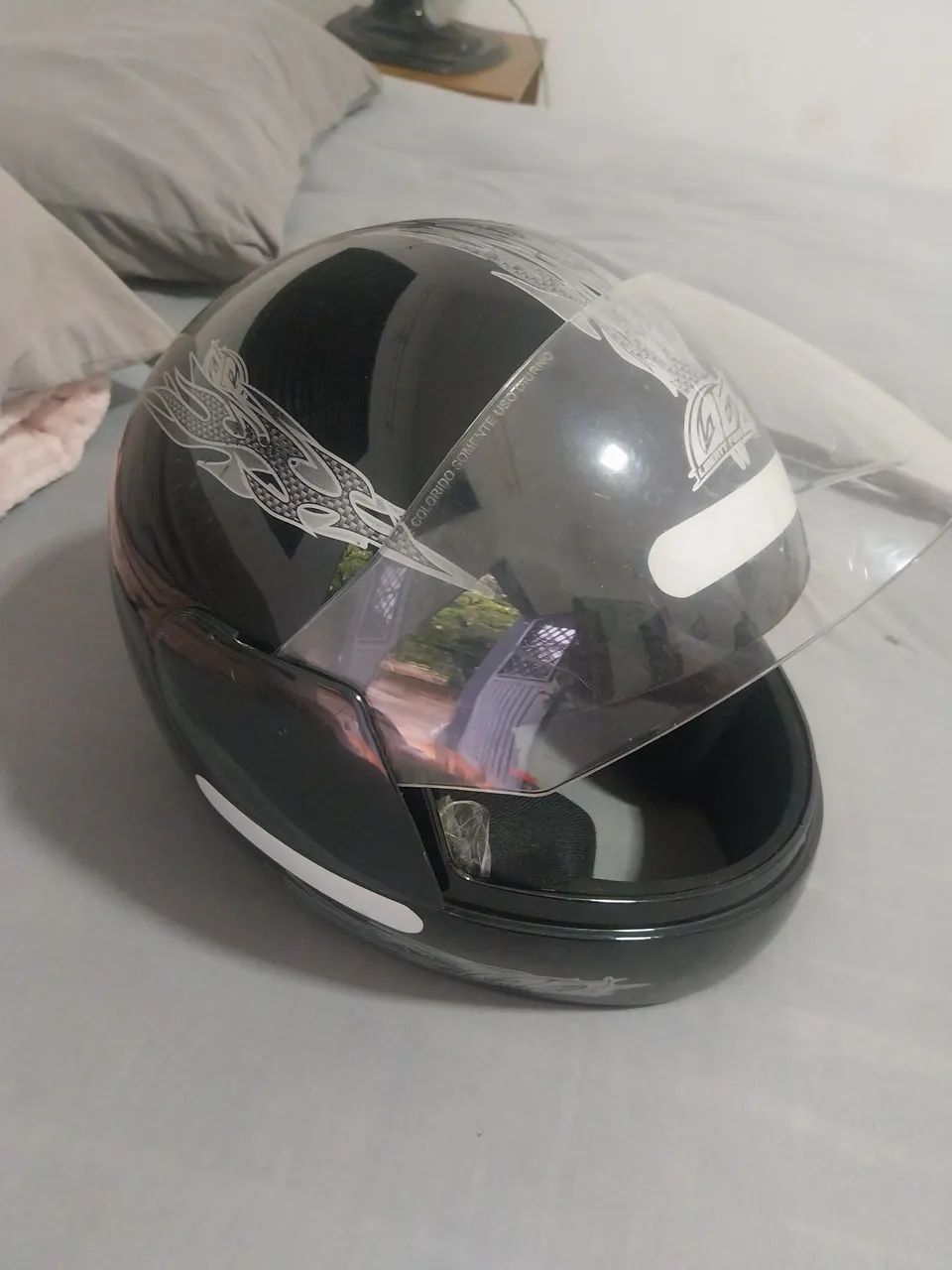 Capacete para motociclista. - Foto 2