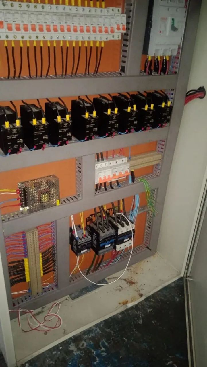 Máquina sopradora de Plástico 1 Litro. - Foto 5