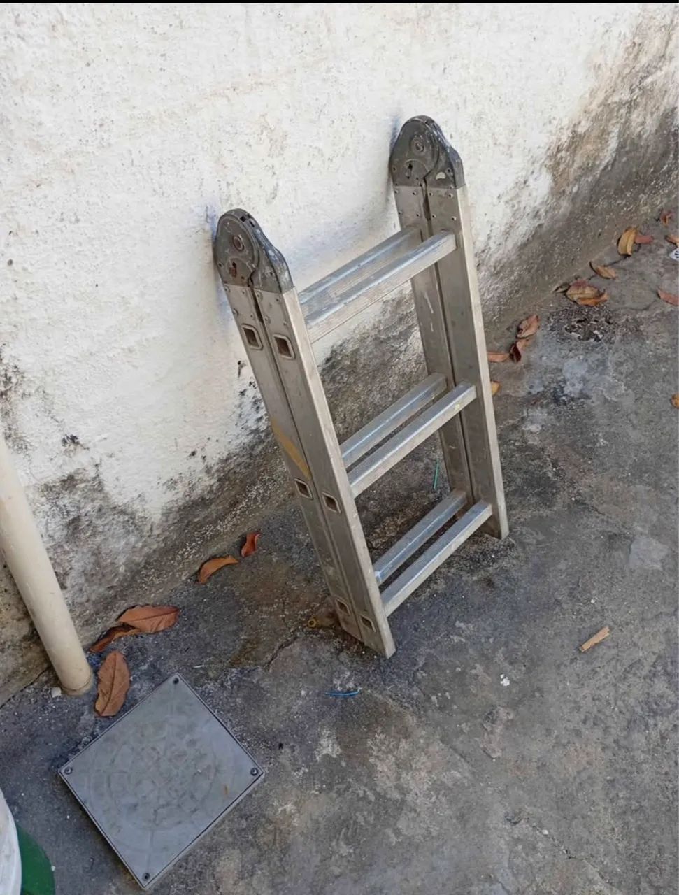 Escada64673479886210122