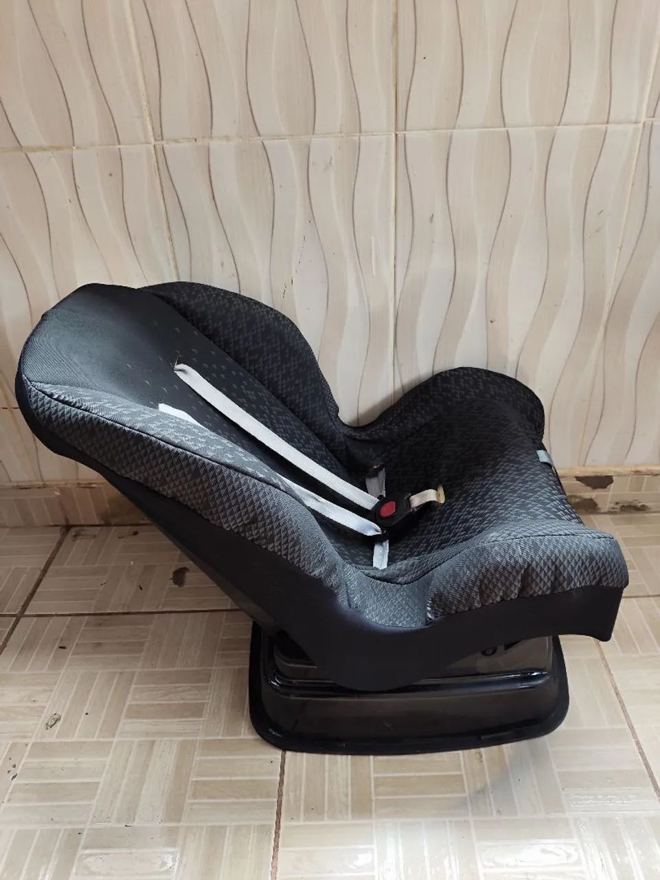 Cadeirinhas para carro - Crianças de 0 a25 kg até 6 anos com base elevatória  - Foto 3