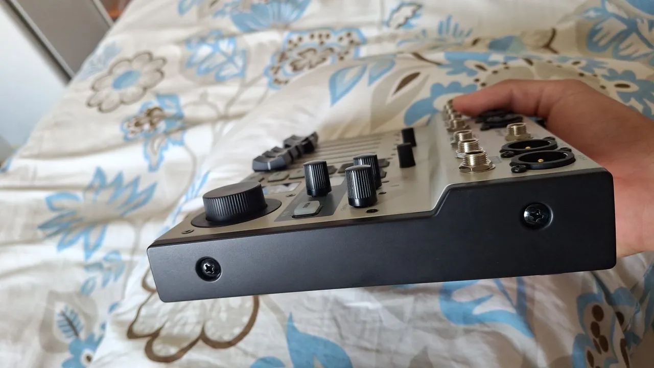 Mesa digital behringer Flow 8 - Foto 3