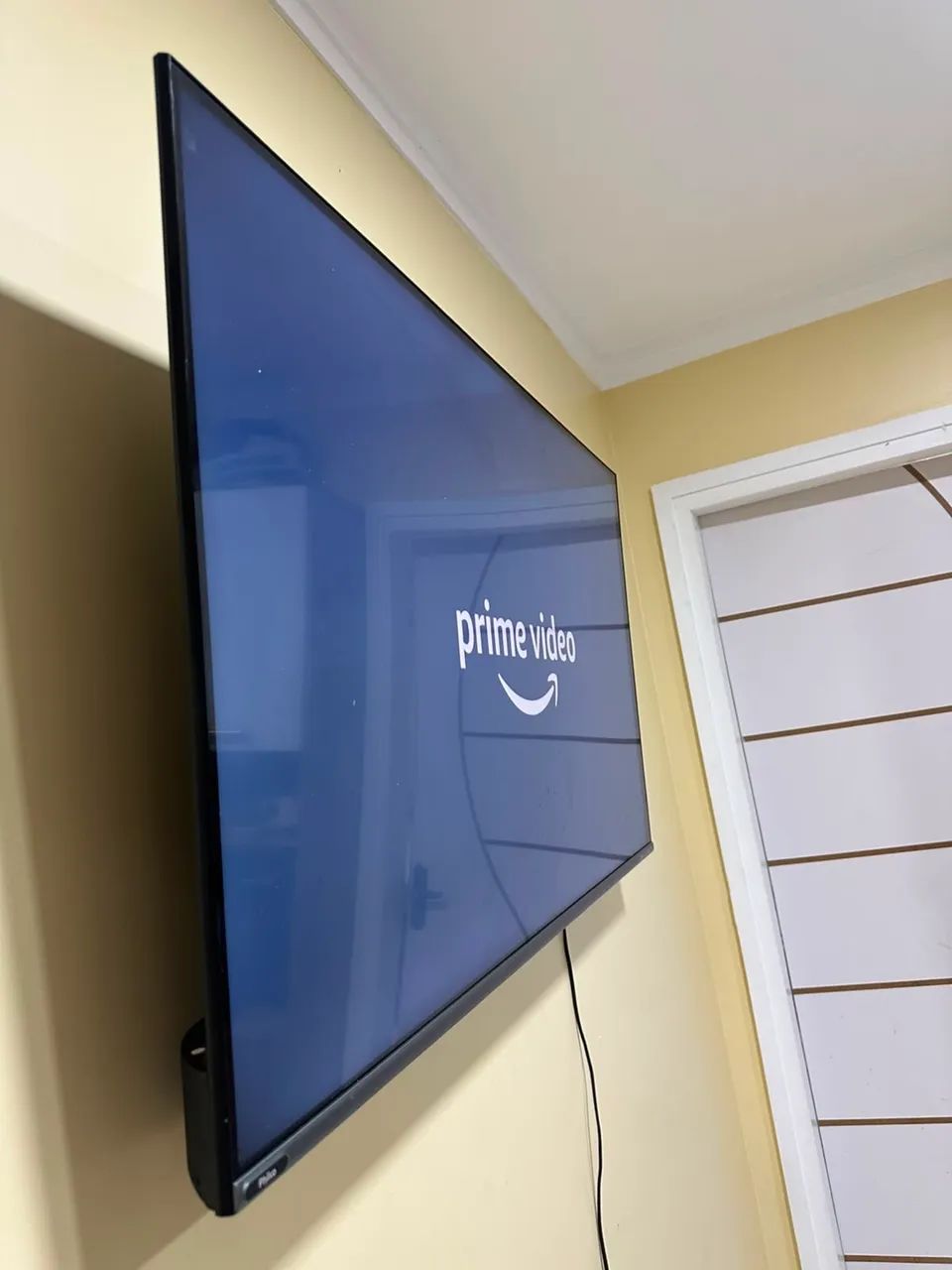 Smart tv 55 polegadas com controle e pezinho  - Foto 2