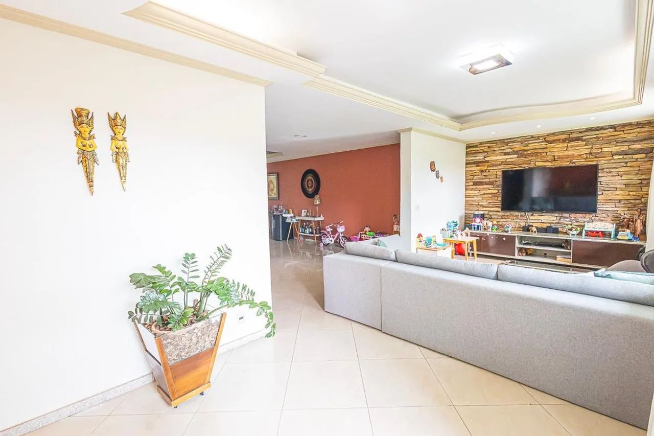 Casa à Venda - Alípio de Melo, 3 Quartos, 388 m2 - Foto 2