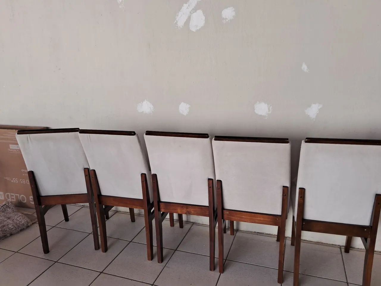 Cadeiras estofadas e reforçadas  - Foto 3