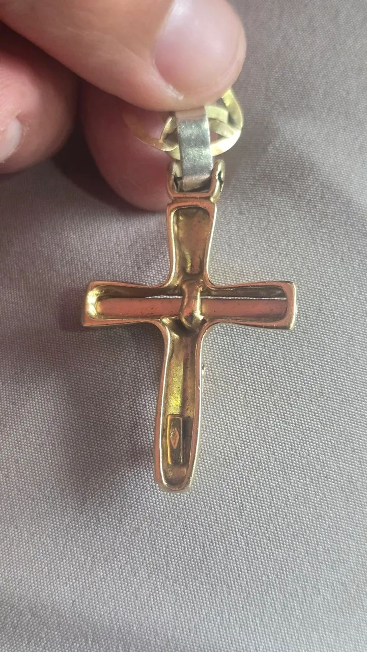 Crucifixo de ouro 18k - Foto 2