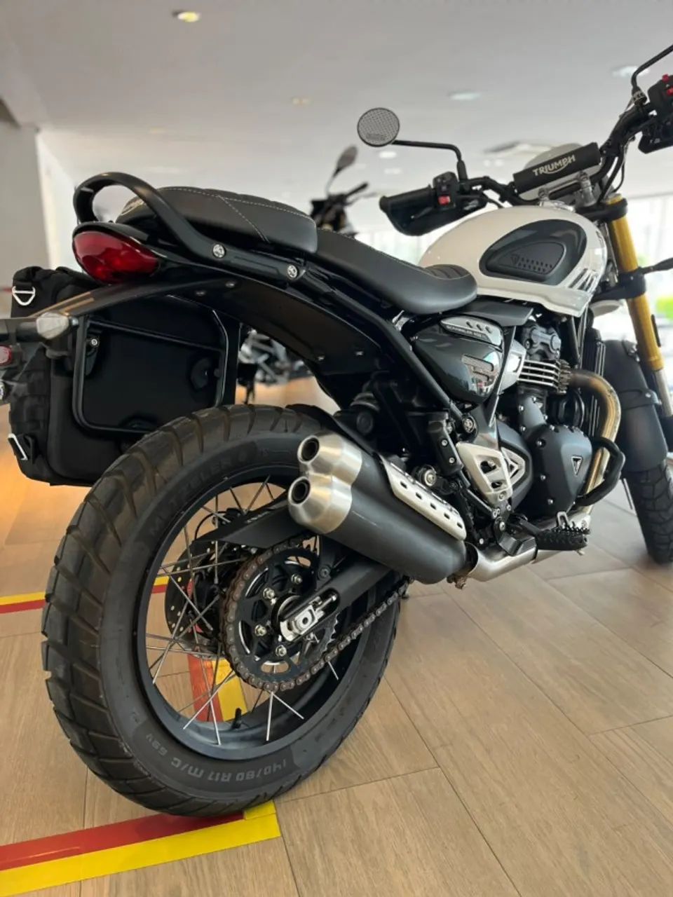 Triumph Scrambler 400XC-  2026 - Foto 4