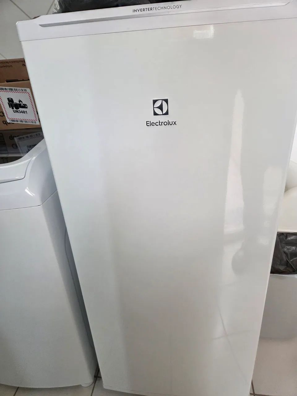 Freezer vertical Electrolux