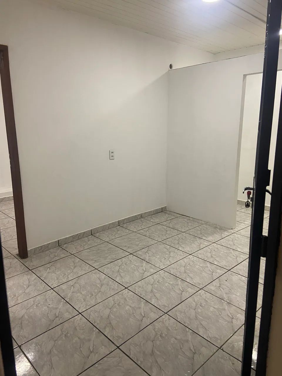 ALUGA-SE APARTAMENTO  - Foto 2