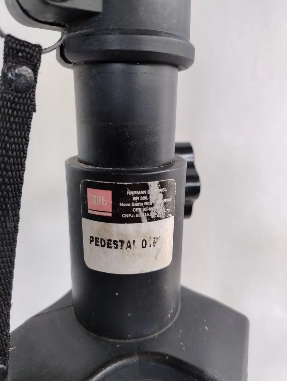 Suporte pedestal JBL para caixa de som