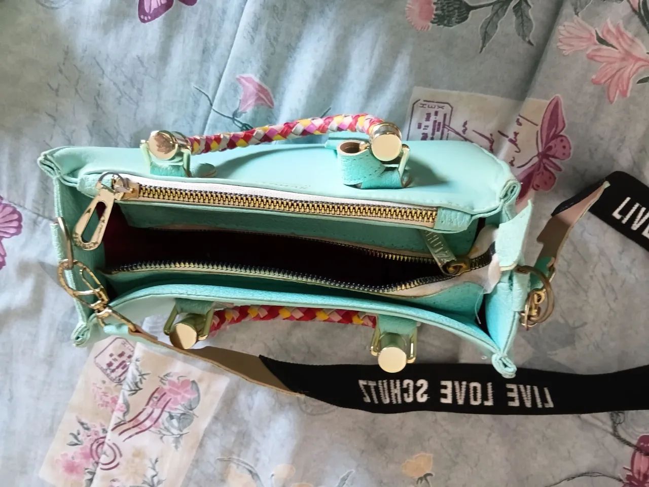 VENDO BOLSA DA SCHUTZ - Foto 2