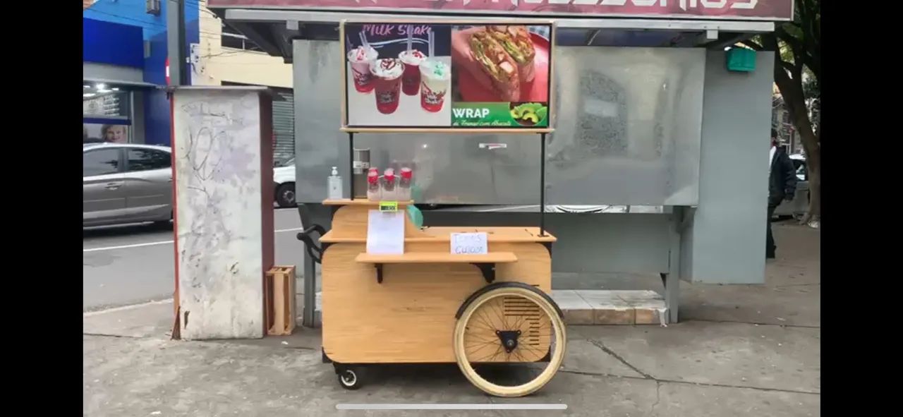 Carrinho/quiosque gourmet de lanches e milkshake (o que quiser só trocar a placa)