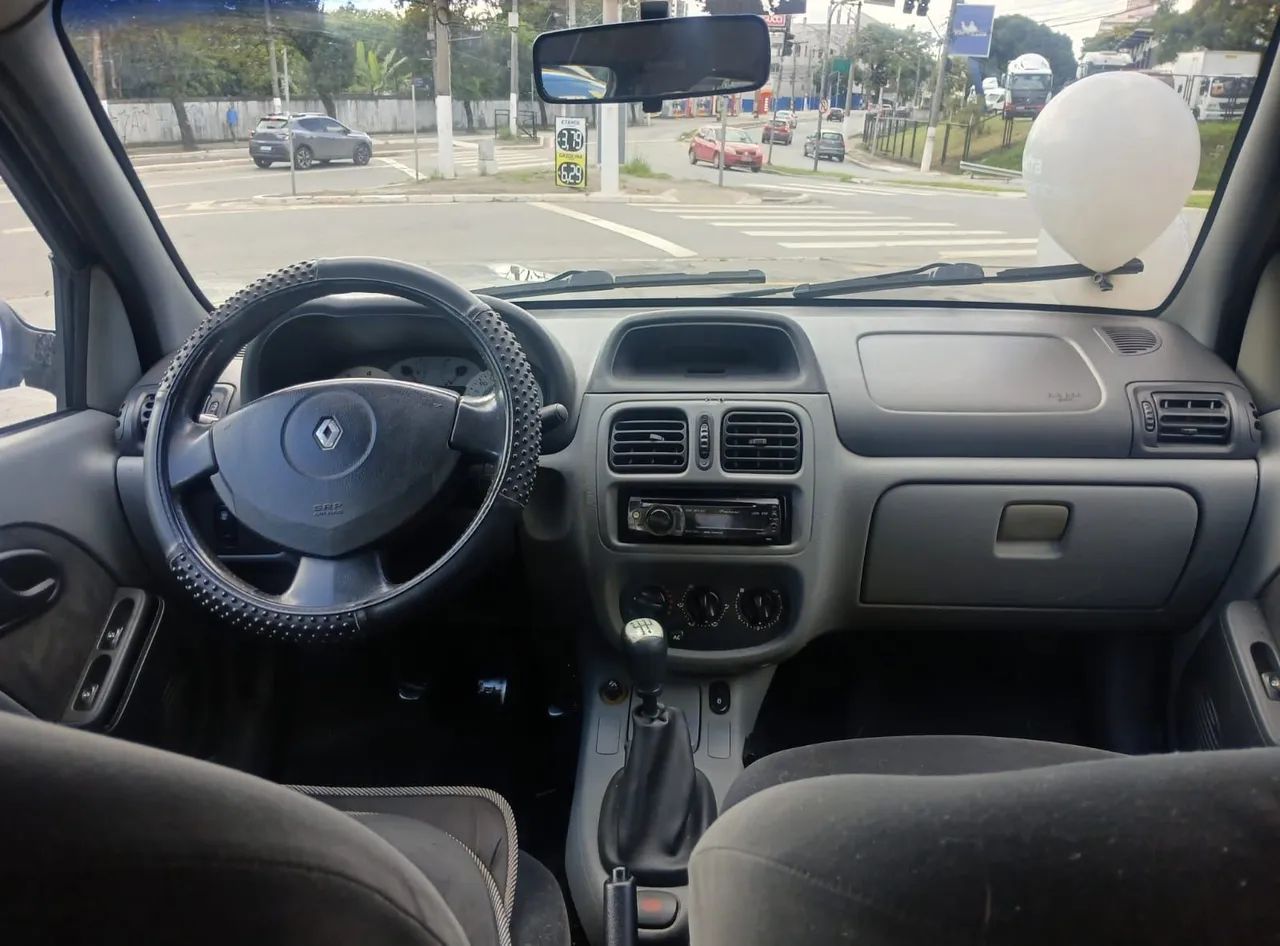 Renault Clio Sed. Privilège Hi-Flex 1.6 16V 4p, foto 2 de 9