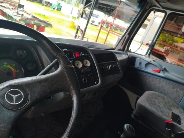 MB 1634, ANO 2009 6x4 - Foto 3